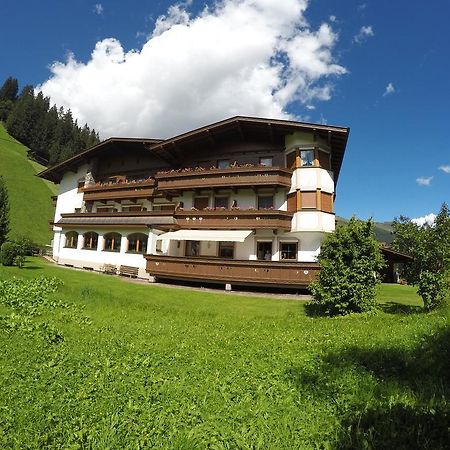 Gaestehaus Alpenland Tux Exteriör bild