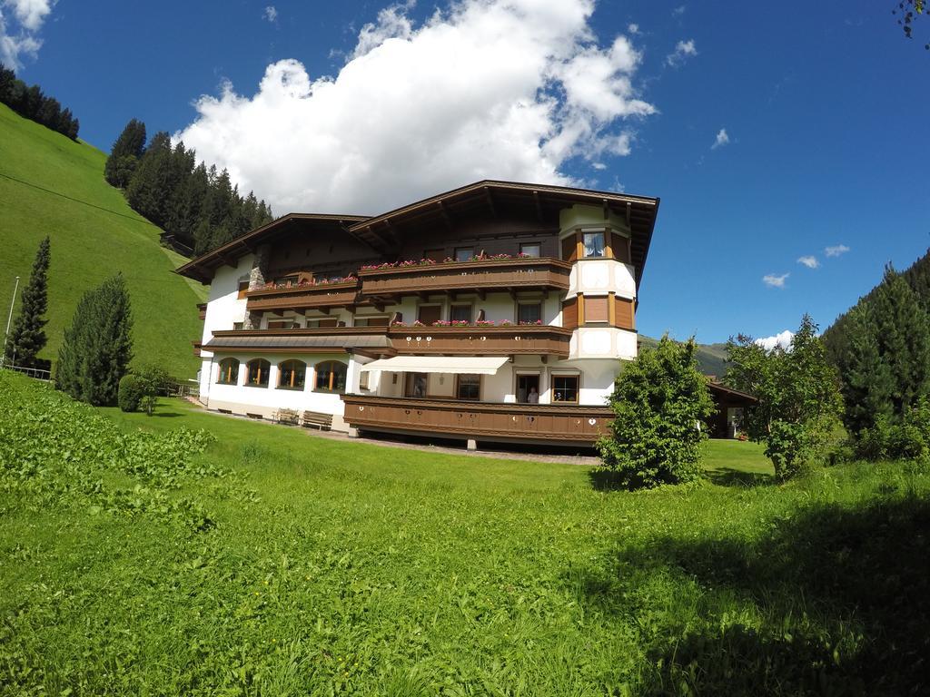Gaestehaus Alpenland Tux Exteriör bild
